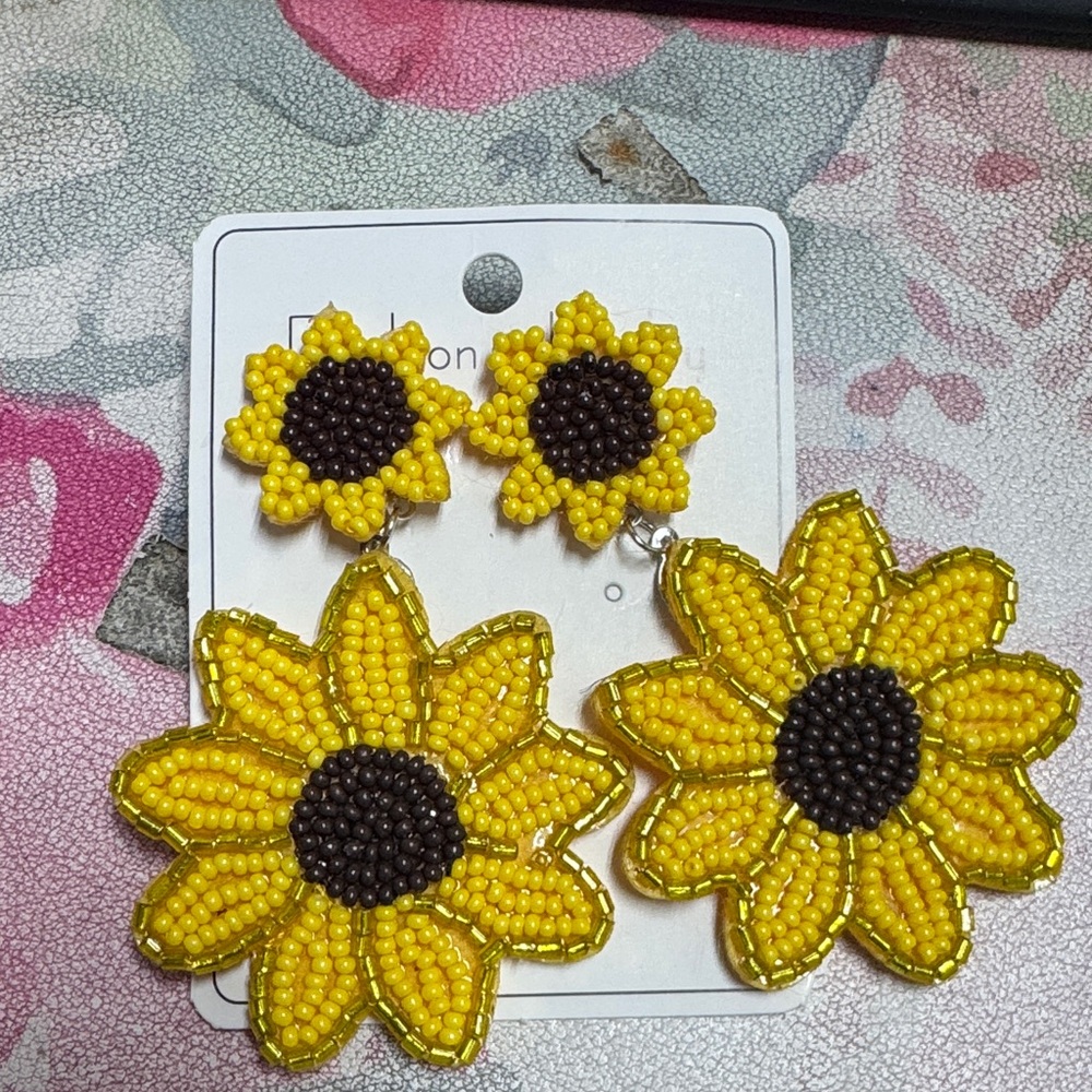 Sunflower Beaded Earrings